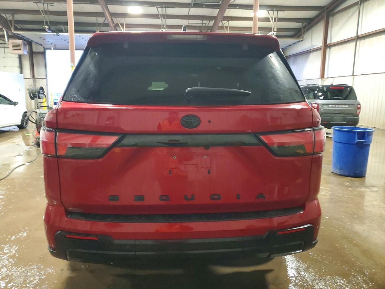 2024 Toyota Sequoia Limited - Фото 6