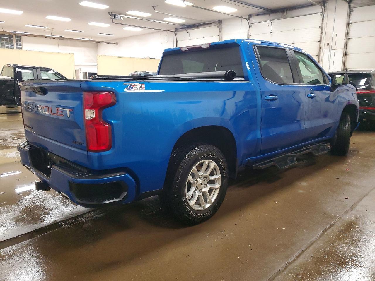 2023 Chevrolet Silverado K1500 Rst - Image 3