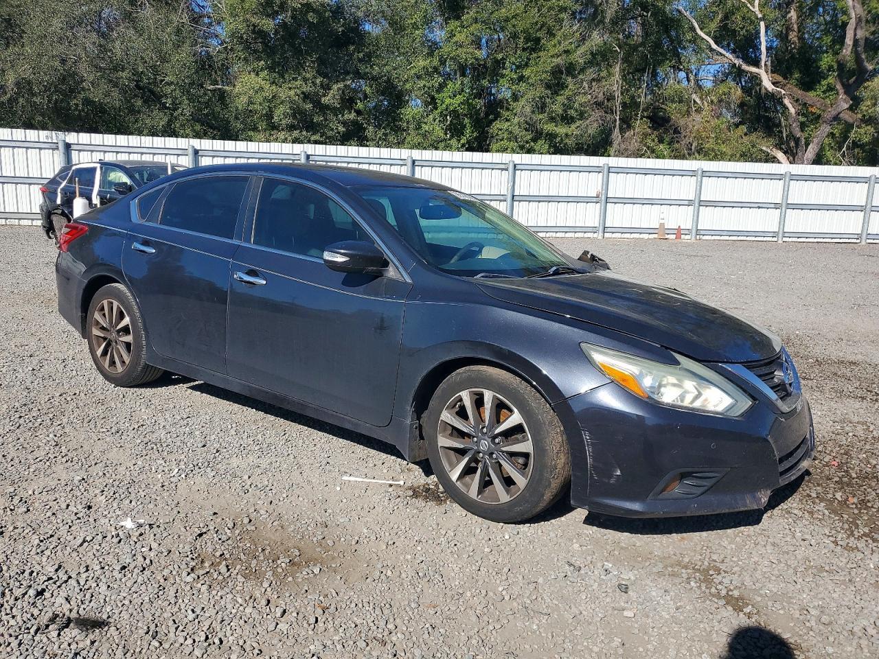 2016 Nissan Altima 2.5 - Фото 4