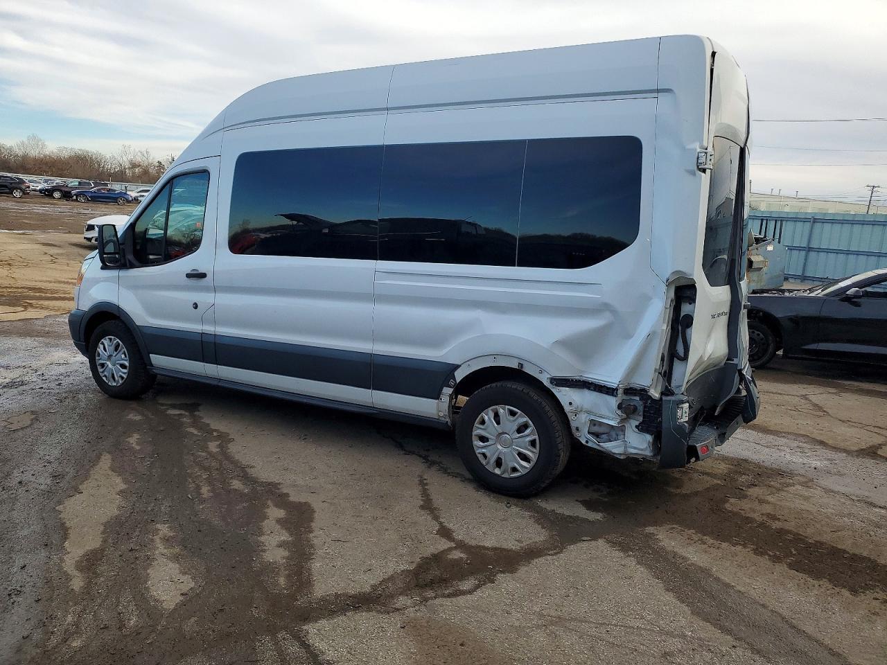 2017 Ford Transit T-350 - Фото 2