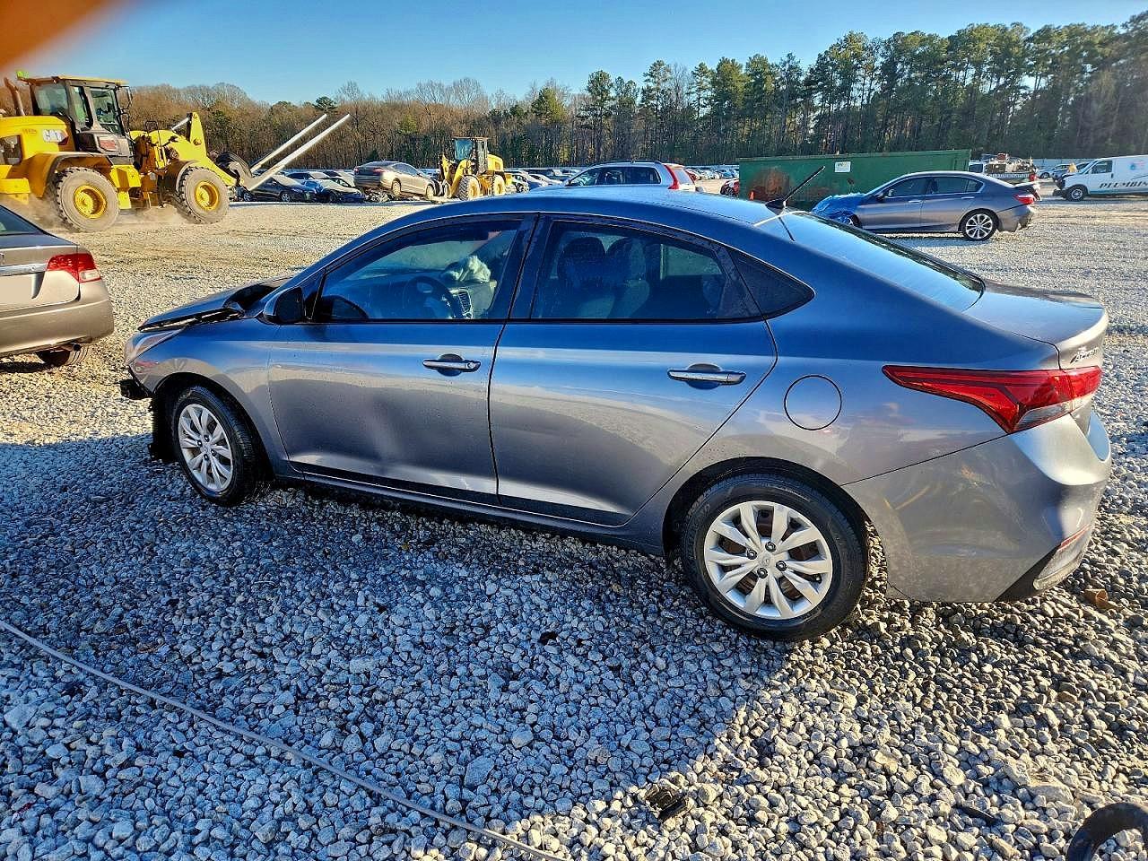 2019 Hyundai Accent Se - Фото 2