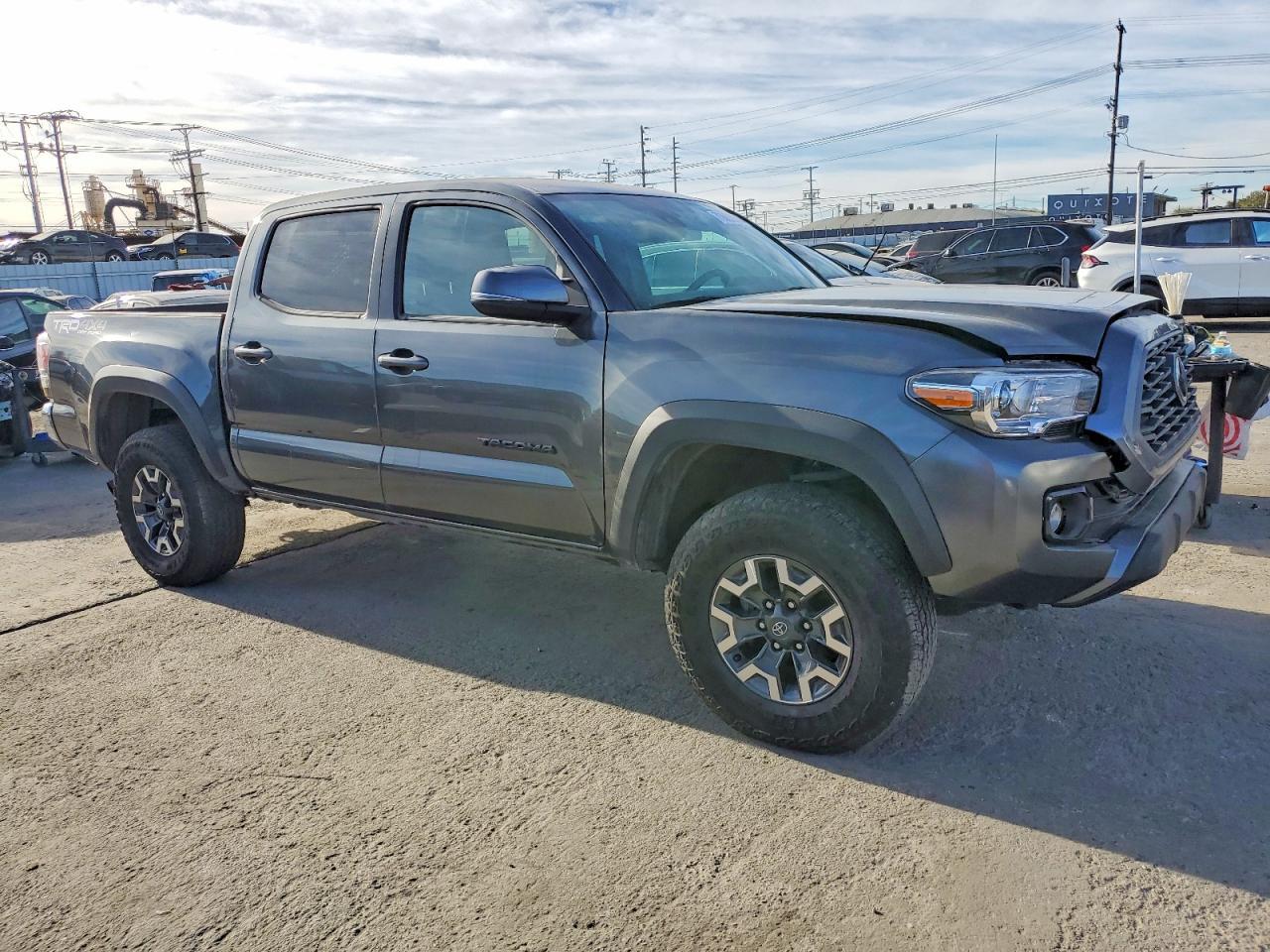 2023 Toyota Tacoma Double Cab - Image 4