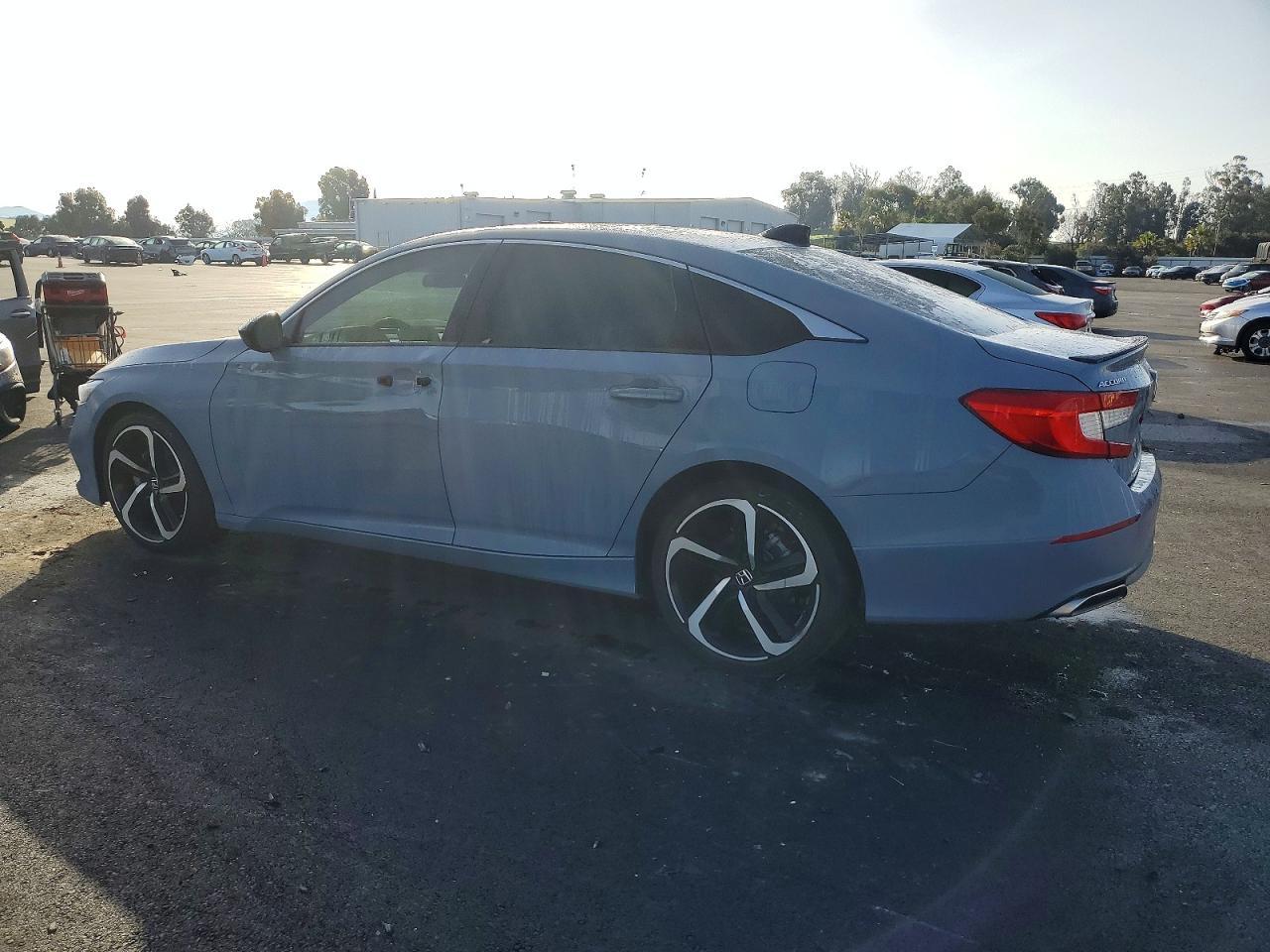 2022 Honda Accord - Фото 2
