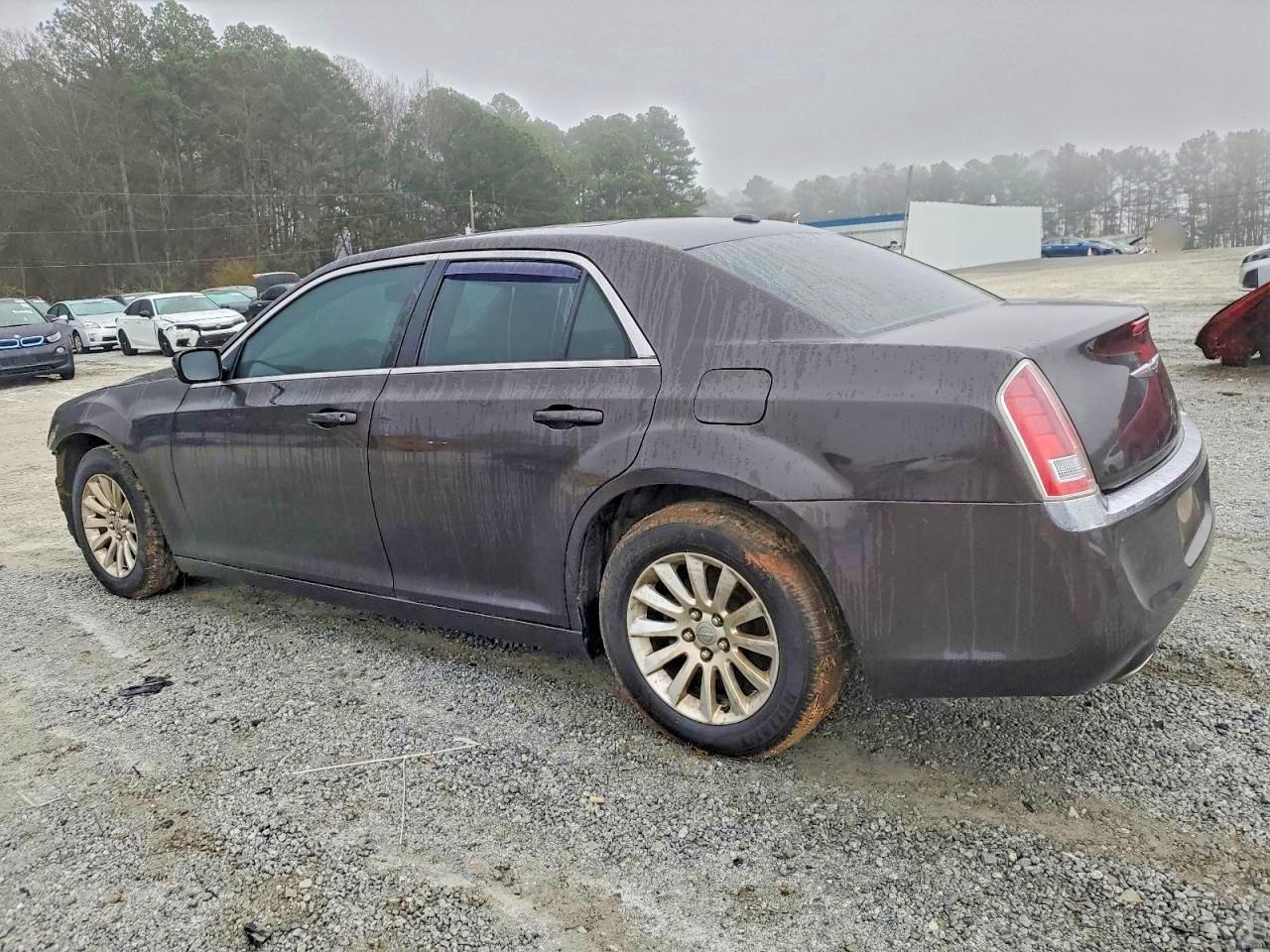2013 Chrysler 300 - Image 2