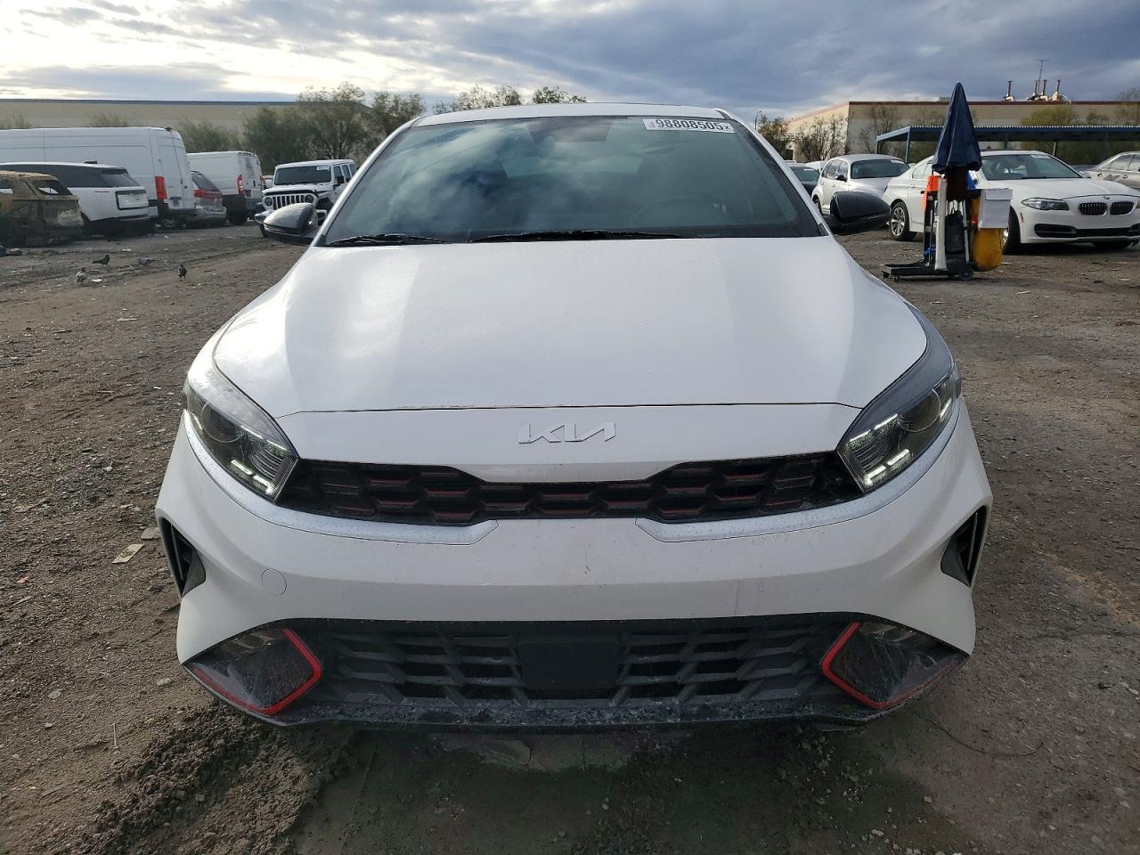 2023 Kia Forte - Image 5