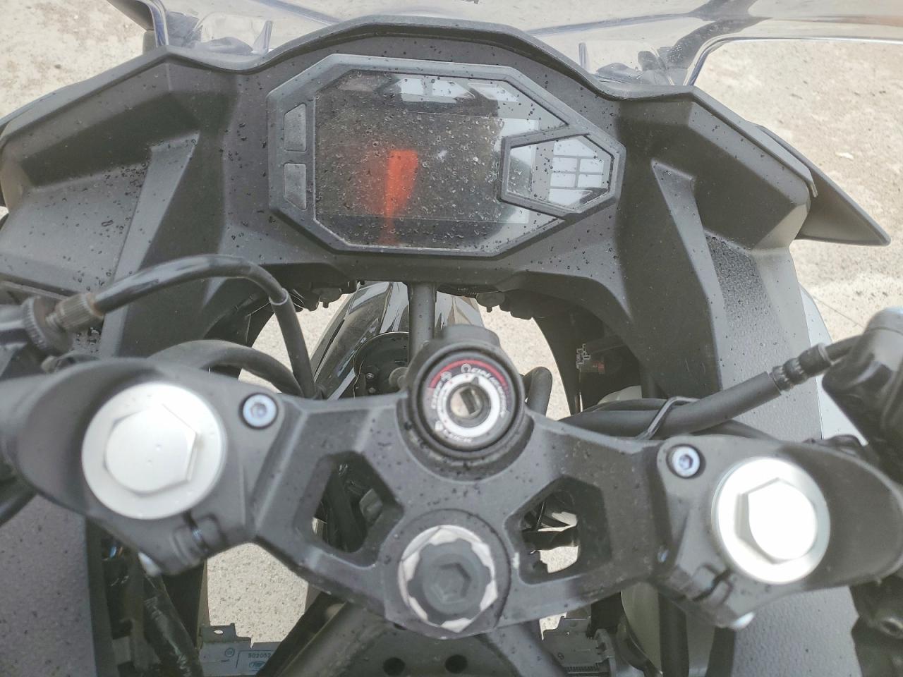 2025 Kawasaki Ex500 - Image 7