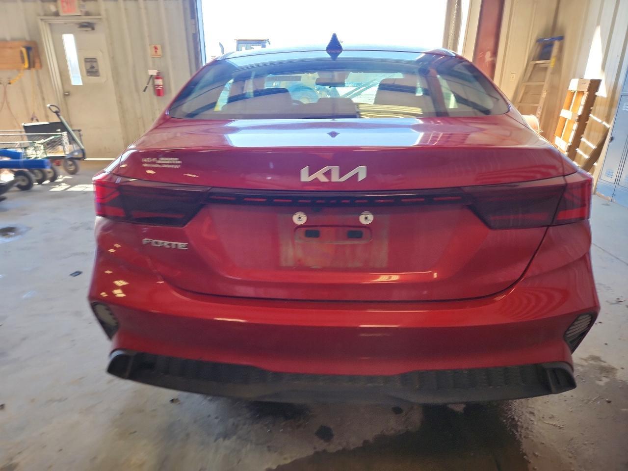 2024 Kia Forte Lxs - Image 6