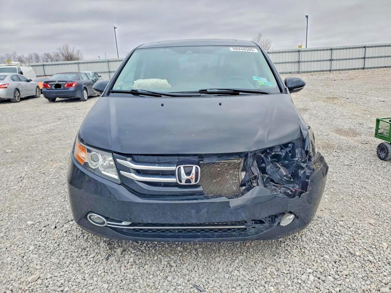 2016 Honda Odyssey Touring - Image 5