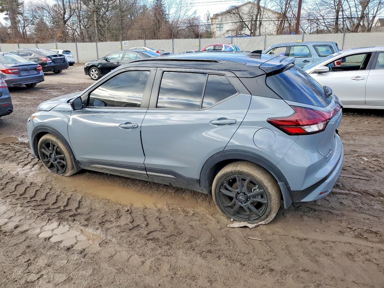 2023 Nissan Kicks Sr - Фото 2