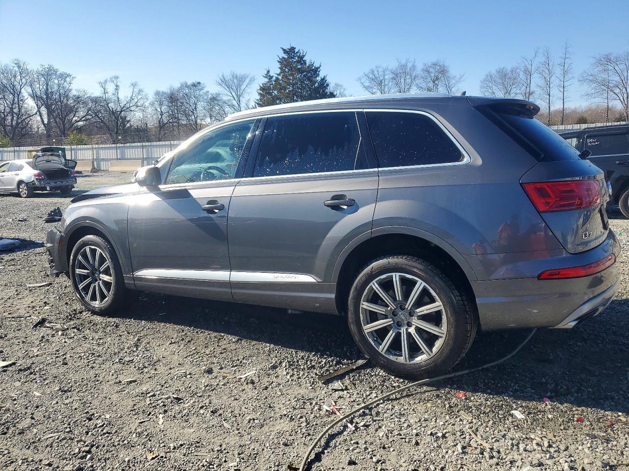 2018 Audi Q7 Premium Plus - Image 2