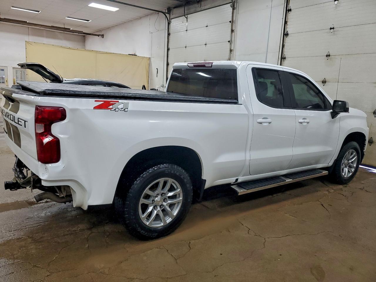 2020 Chevrolet Silverado K1500 Lt - Фото 3