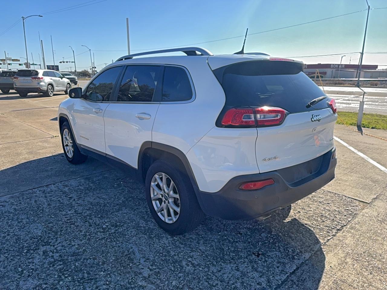 2016 Jeep Cherokee Latitude - Фото 3