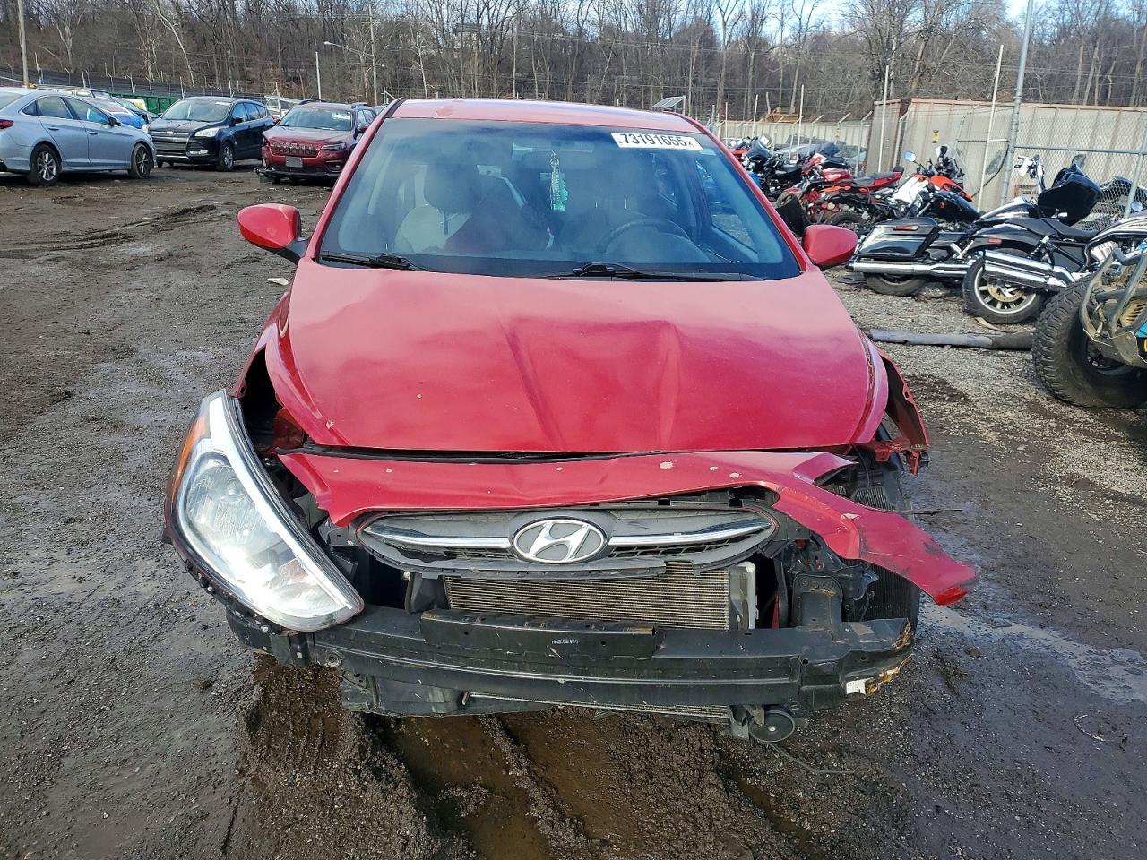 2016 Hyundai Accent Se - Фото 5