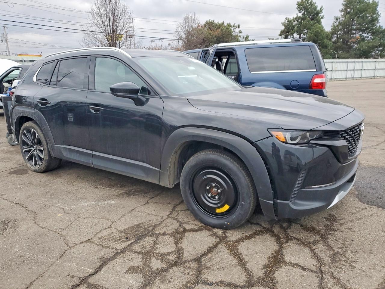 2023 Mazda Cx-50 Premium Plus - Image 4