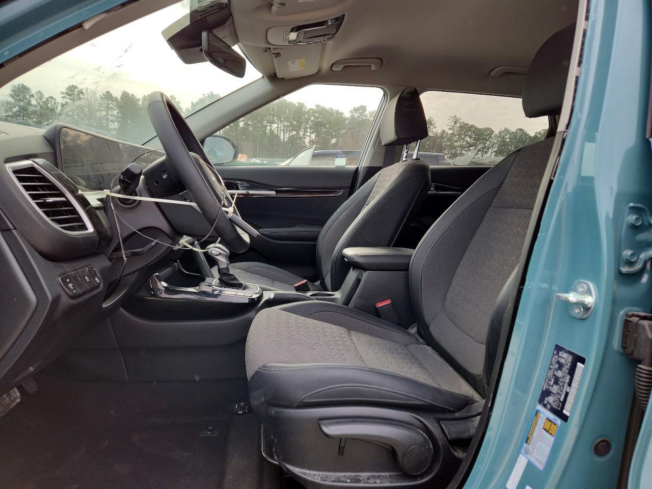 2025 Kia Seltos S - Image 7