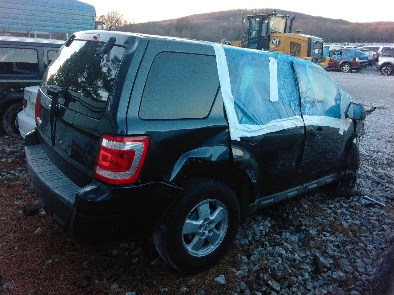 2009 Ford Escape Xls - Image 3