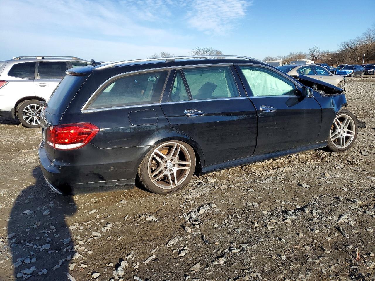 2015 Mercedes-Benz E 350 4Matic Wagon - Image 3
