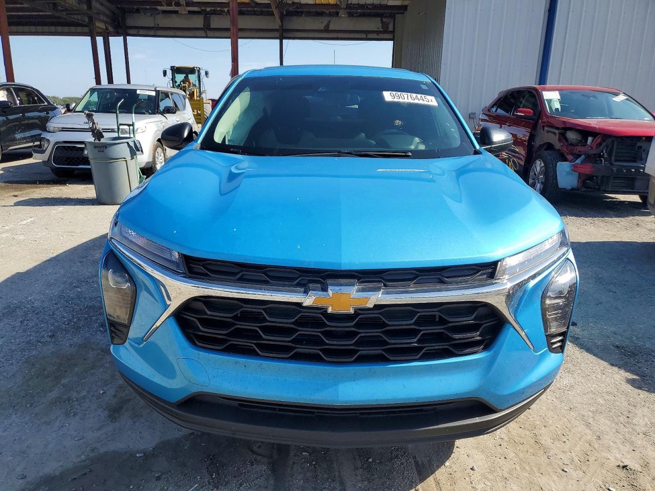 2025 Chevrolet Trax Ls - Фото 5