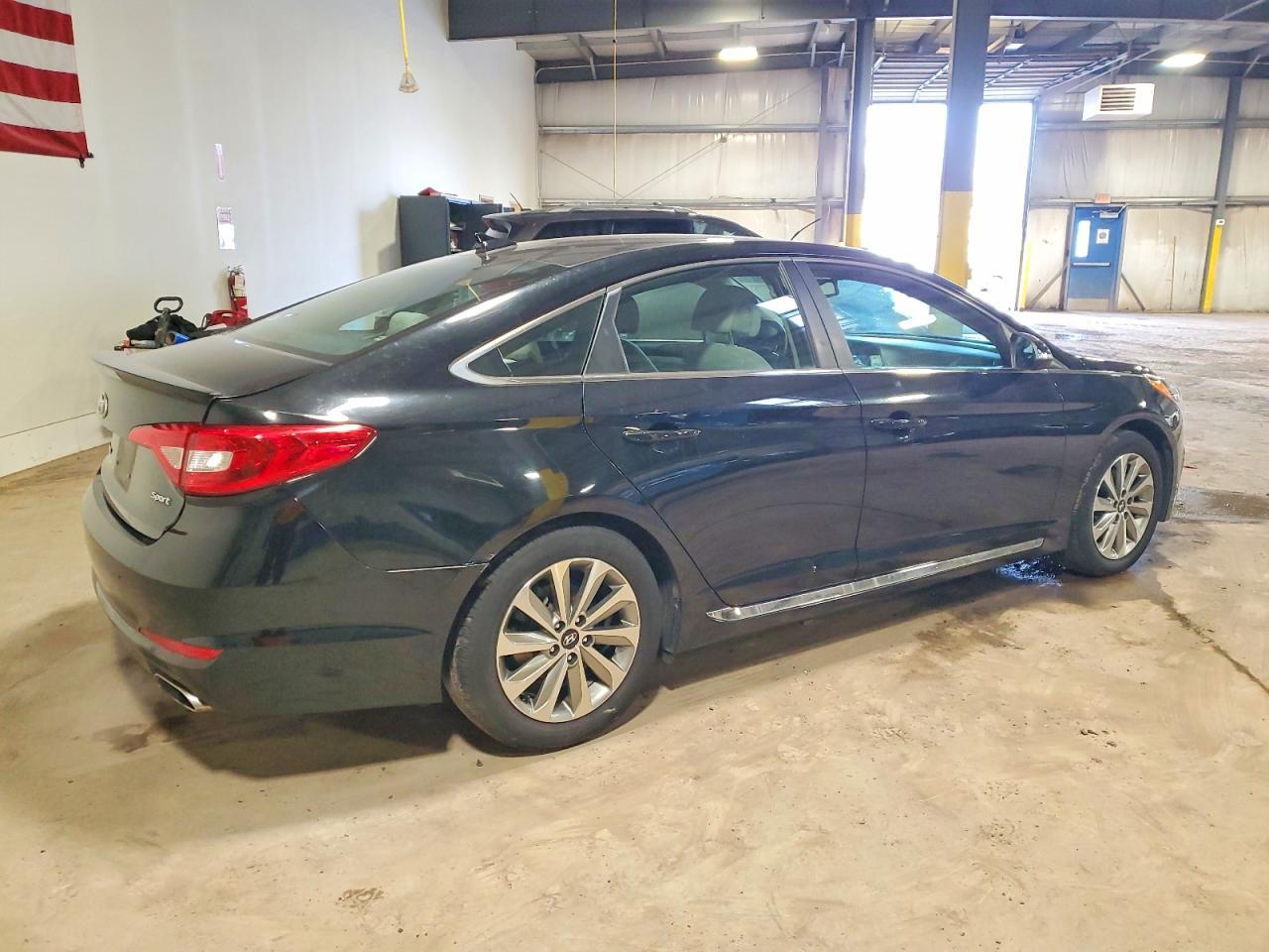 2017 Hyundai Sonata Sport - Фото 3