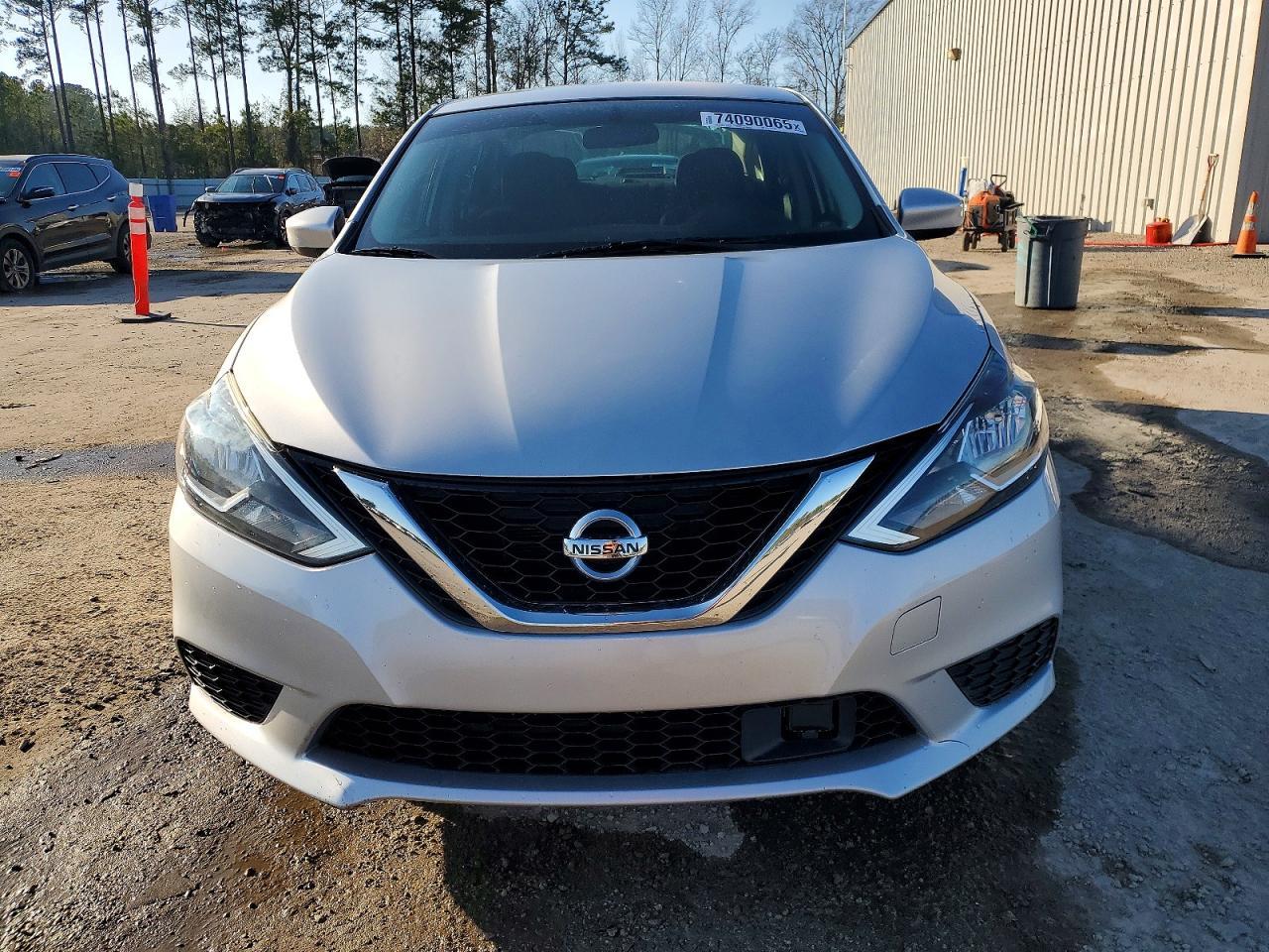 2019 Nissan Sentra S - Фото 5