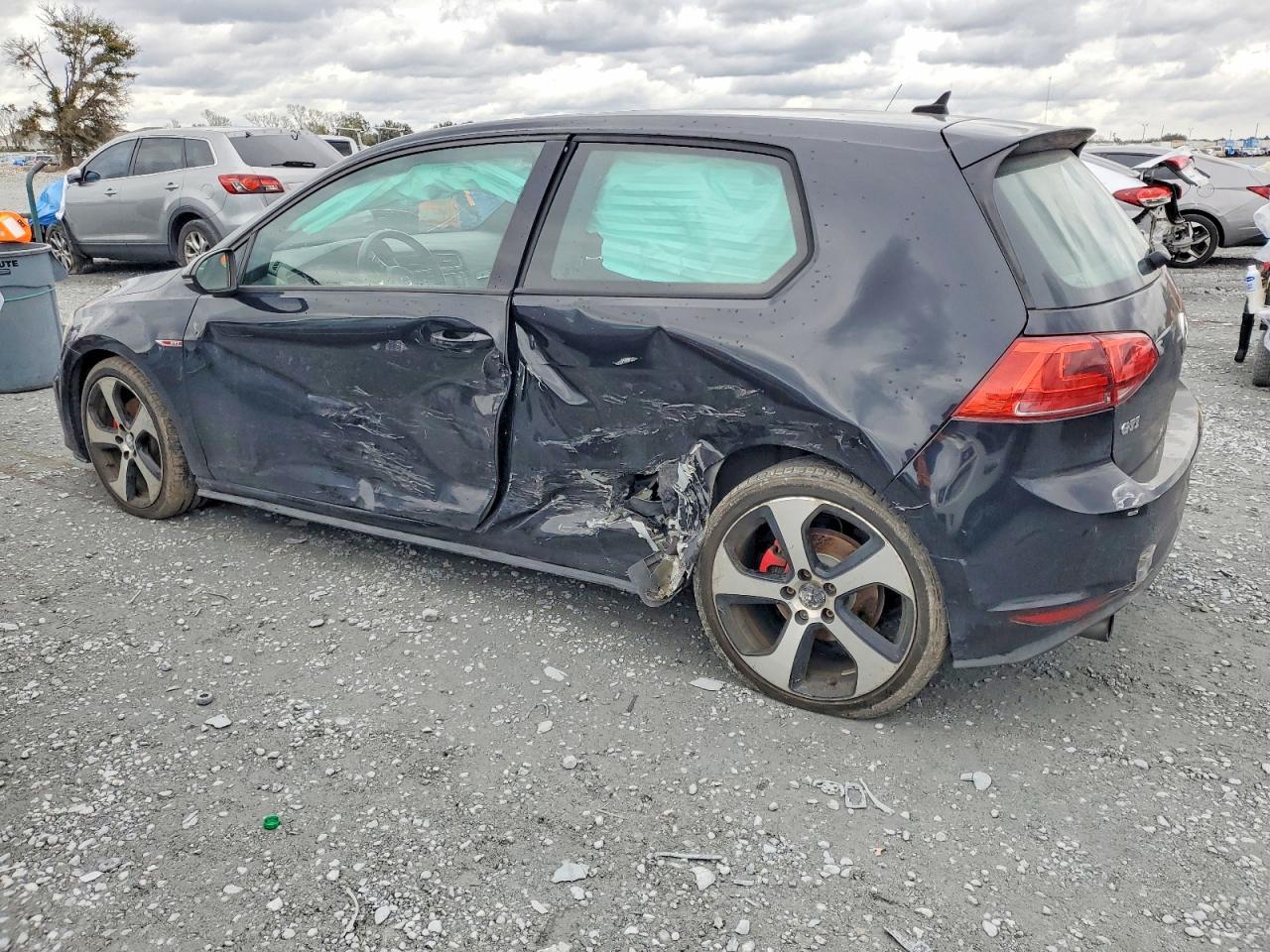 2015 Volkswagen Gti - Фото 2
