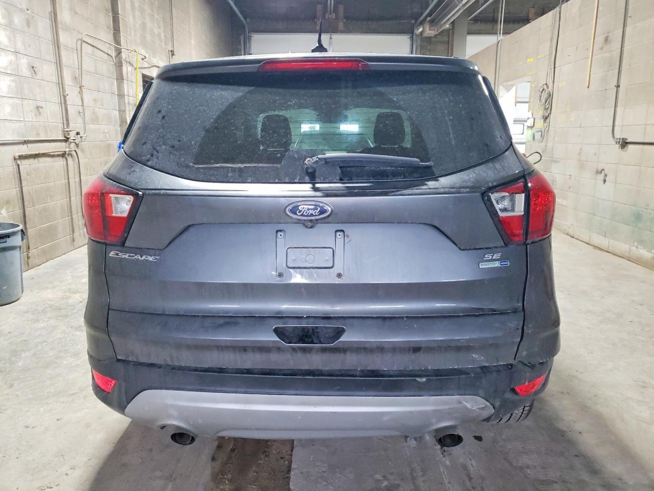2019 Ford Escape Se - Фото 6