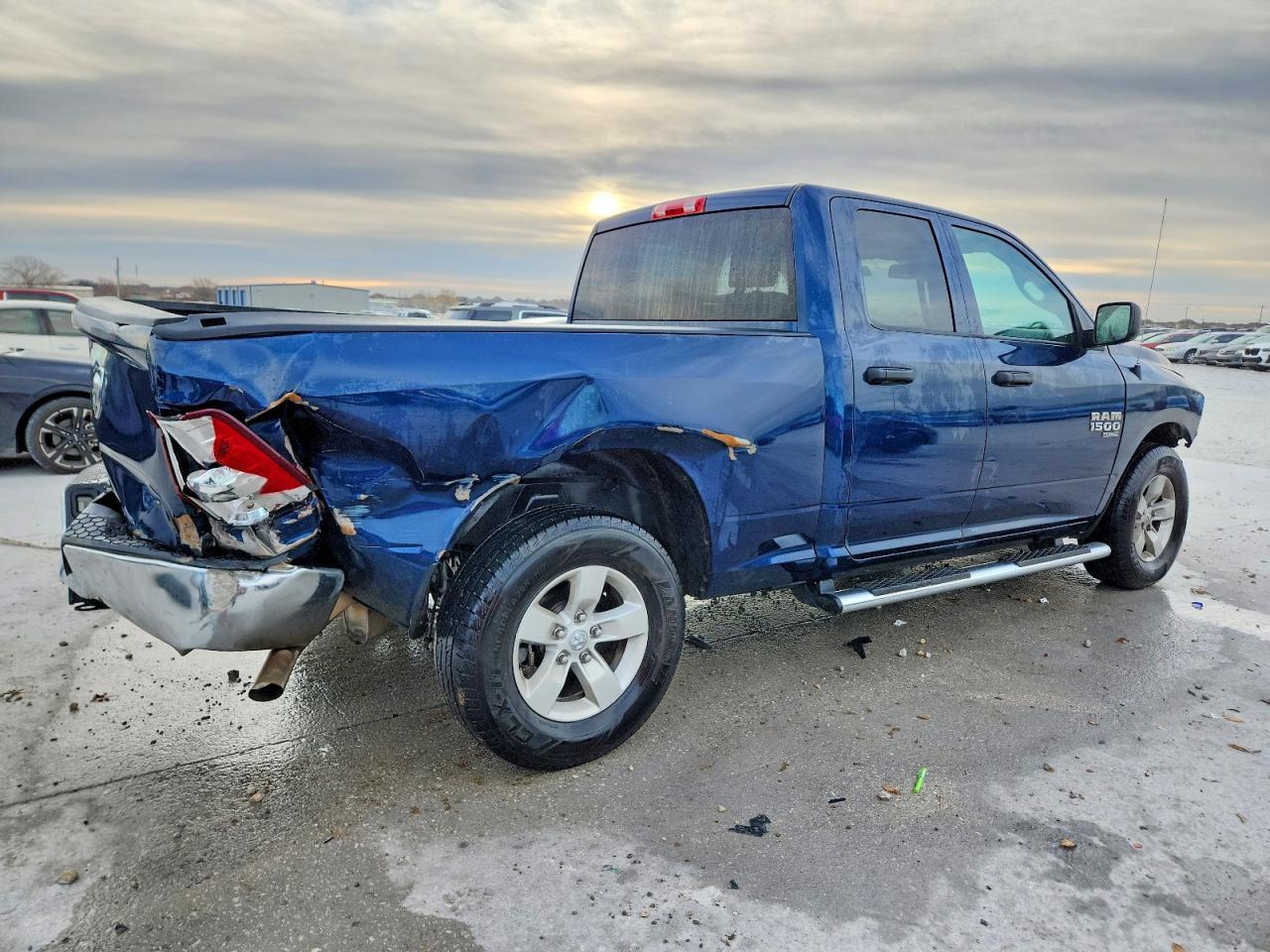 2019 Ram 1500 Classic Tradesman - Фото 3