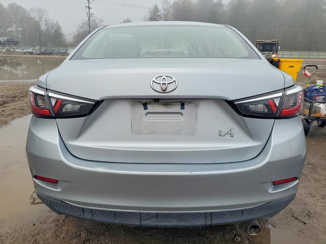 2018 Toyota Yaris Ia - Фото 6