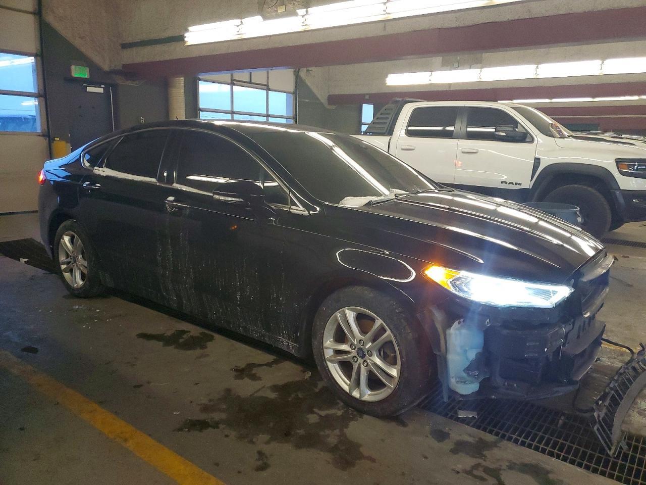 2018 Ford Fusion Se - Фото 4