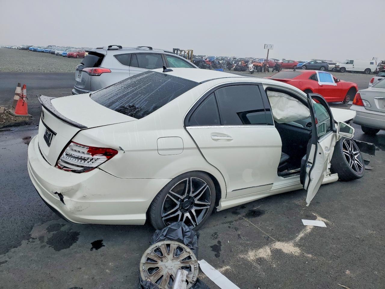 2014 Mercedes-Benz C 250 - Фото 3