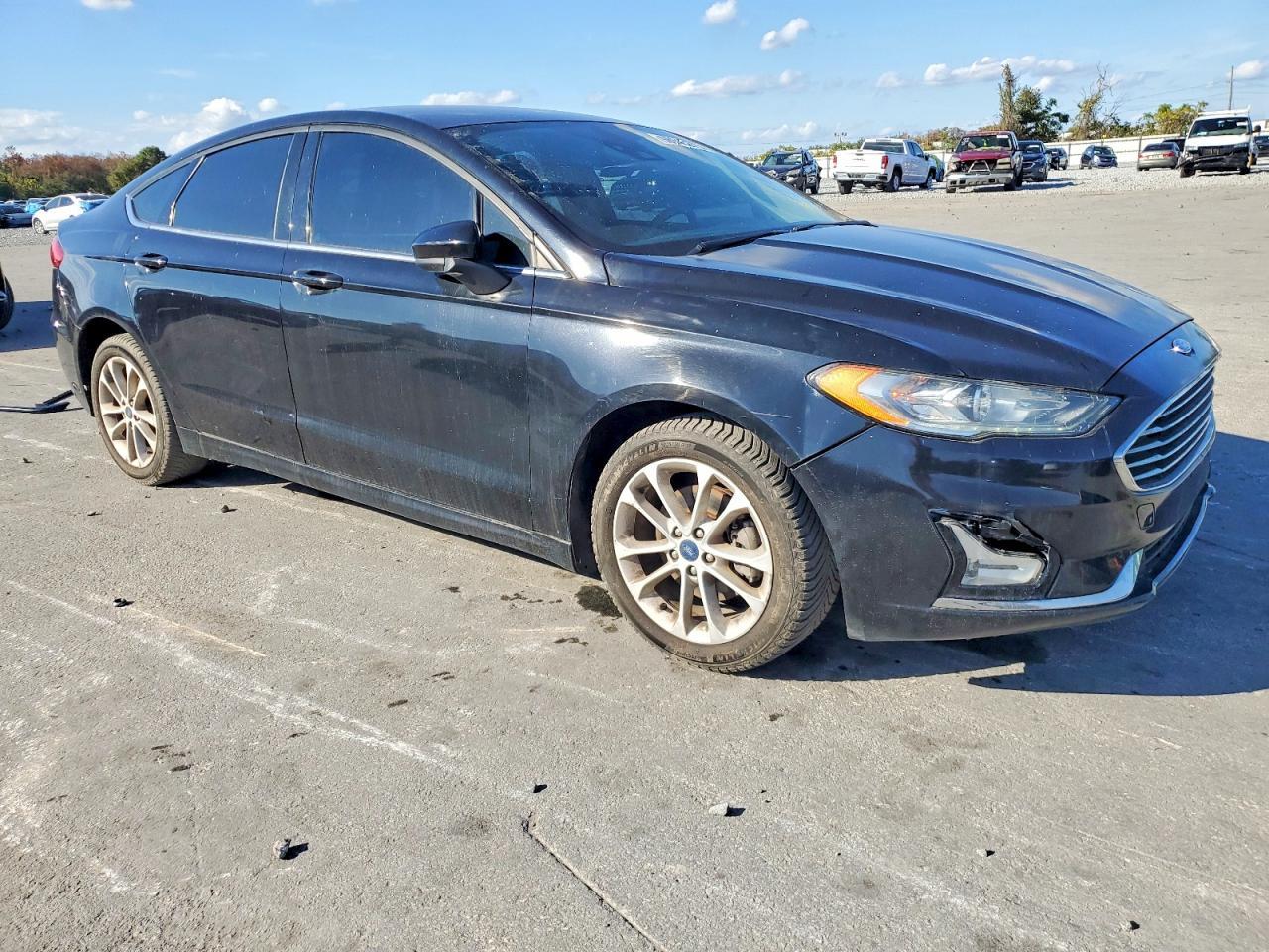 2020 Ford Fusion Se - Фото 4