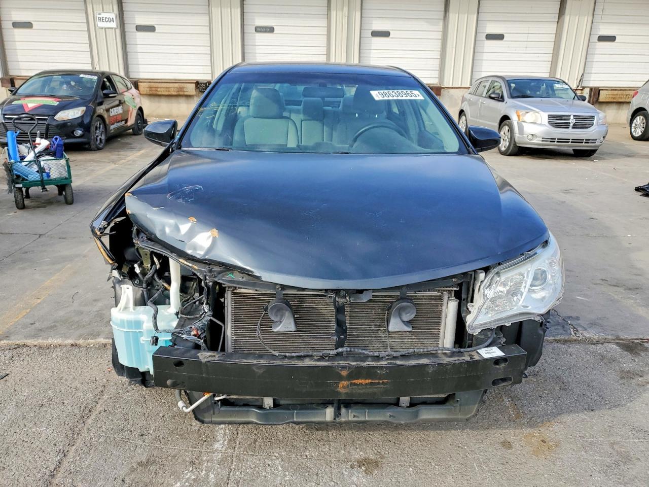 2012 Toyota Camry - Image 5