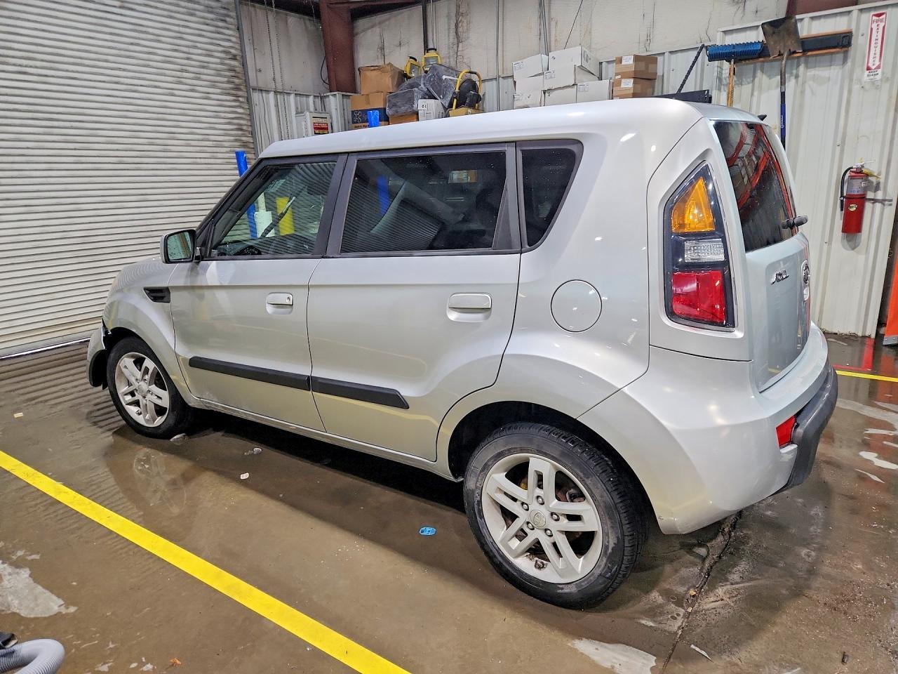 2010 Kia Soul + - Фото 2