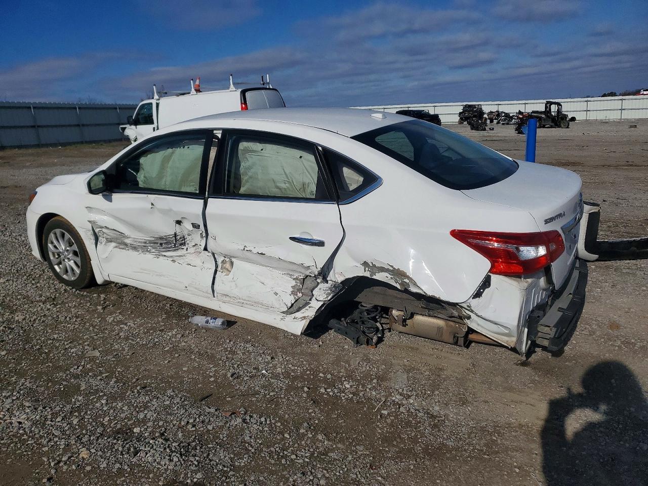 2019 Nissan Sentra S - Фото 2