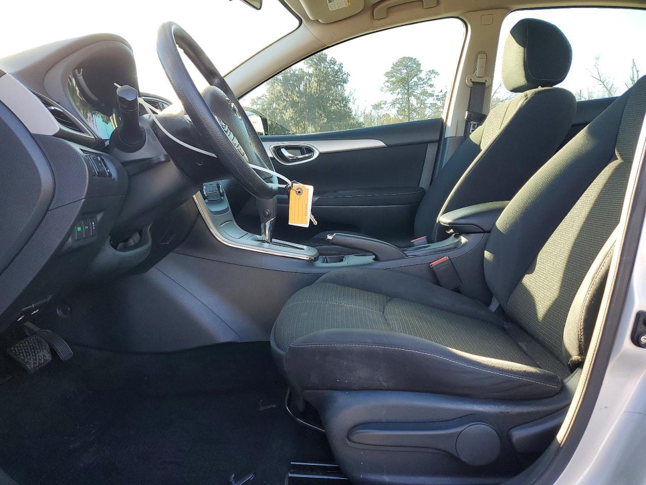 2015 Nissan Sentra S - Фото 7