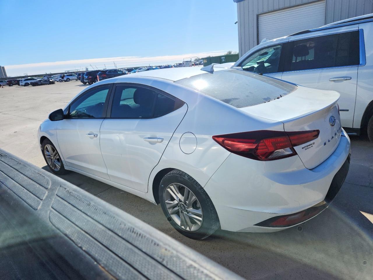 2019 Hyundai Elantra Sel - Фото 2