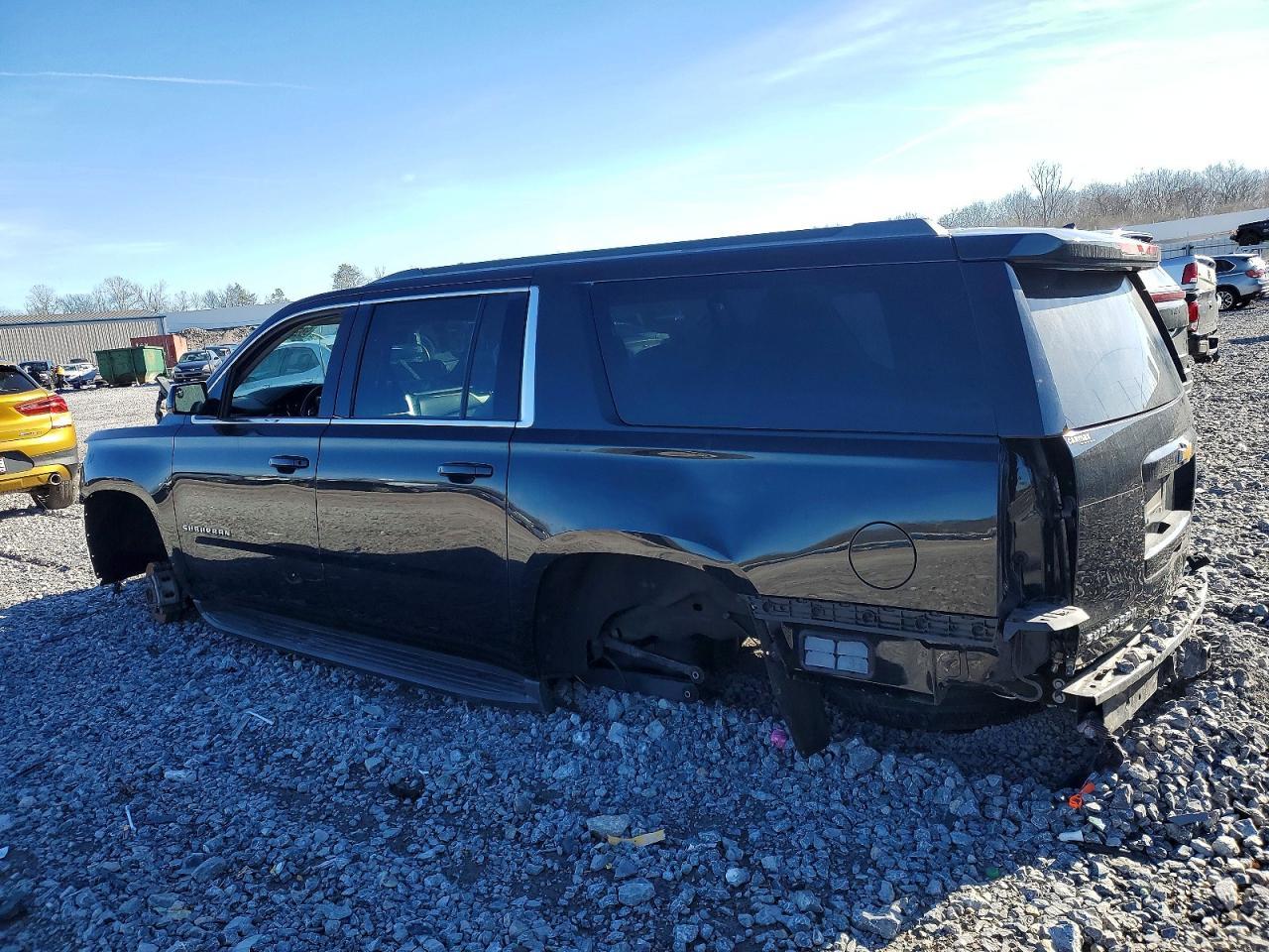 2017 Chevrolet Suburban C1500 Ls - Image 2