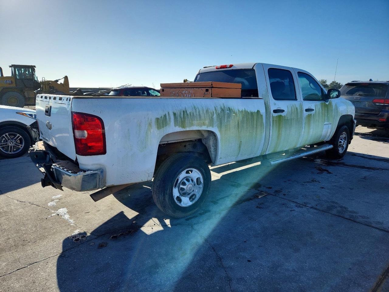 2011 Chevrolet Silverado C2500 Heavy Duty - Фото 3