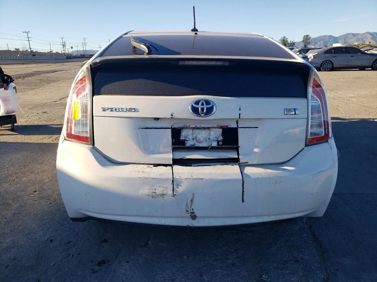 2013 Toyota Prius - Фото 6