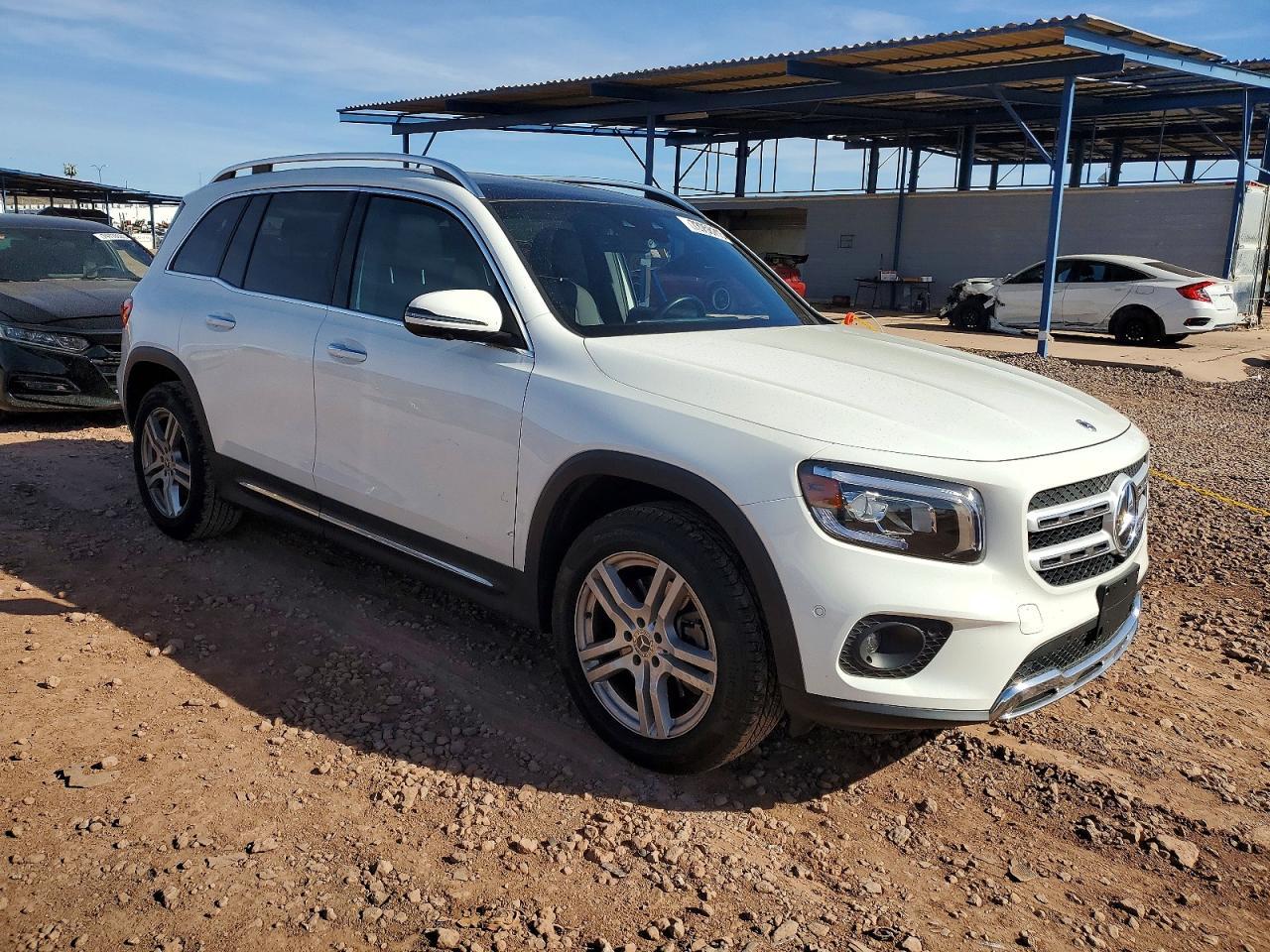 2023 Mercedes-Benz Glb 250 - Image 4