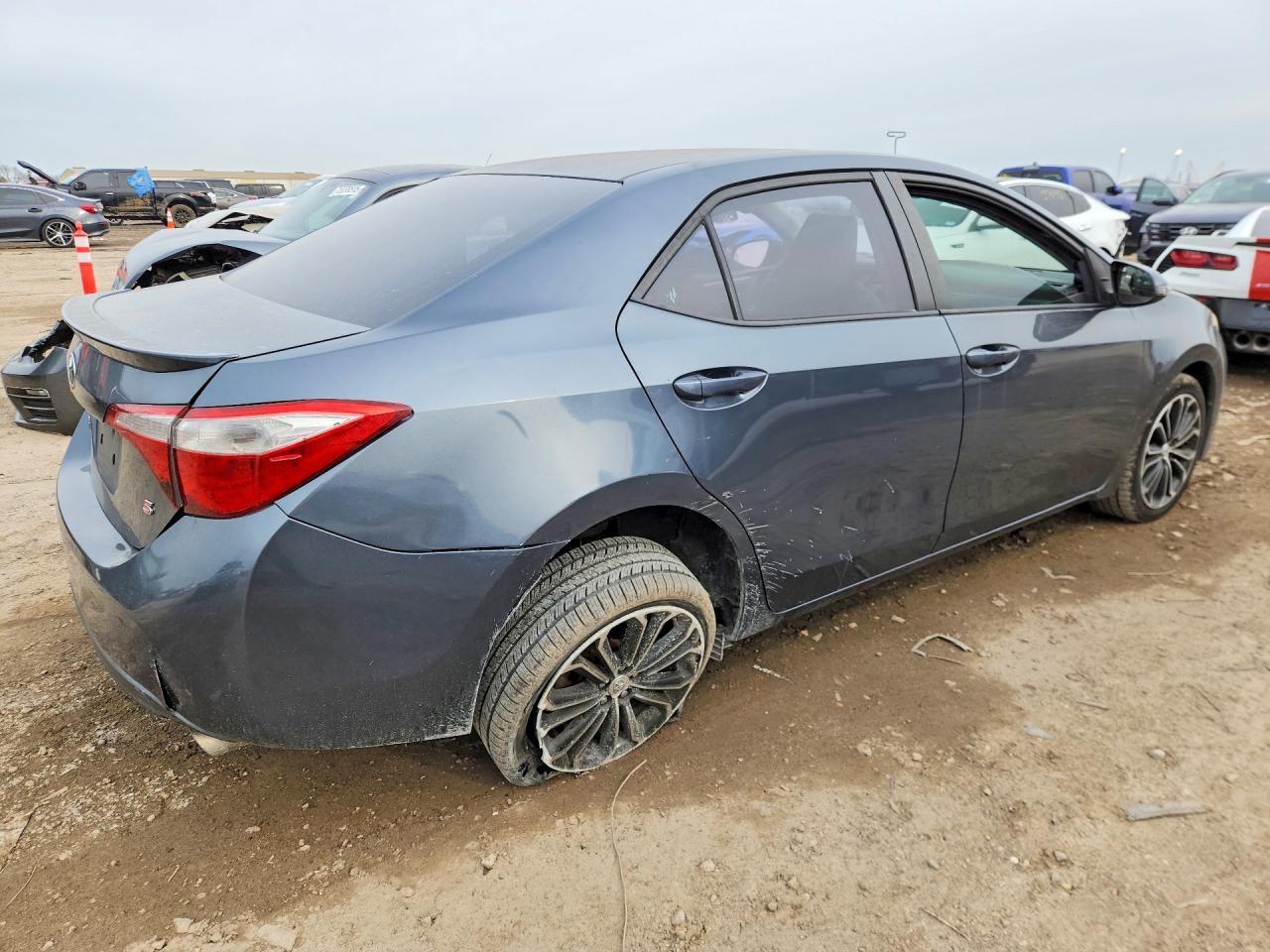 2016 Toyota Corolla L - Фото 3
