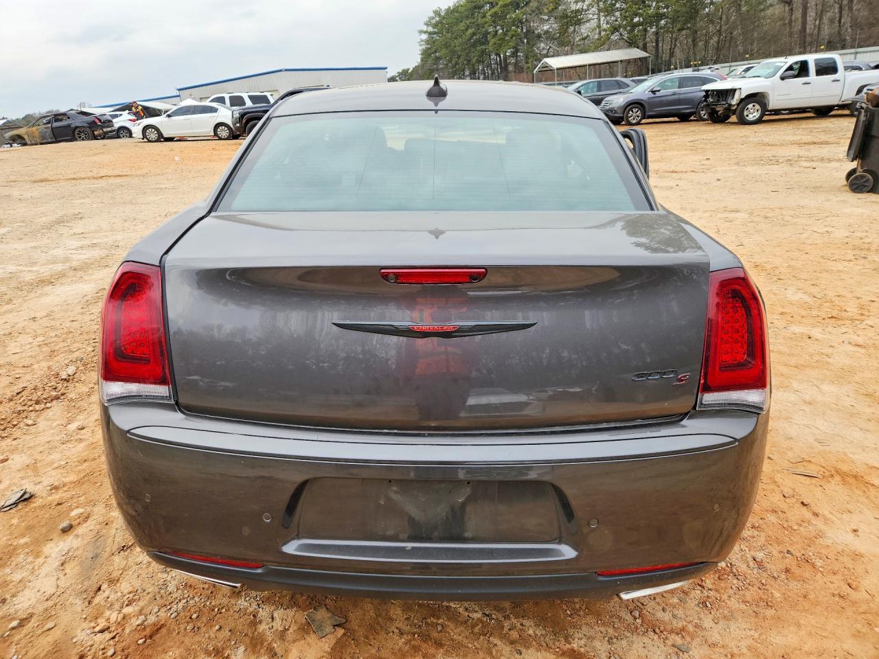 2023 Chrysler 300 S - Фото 6