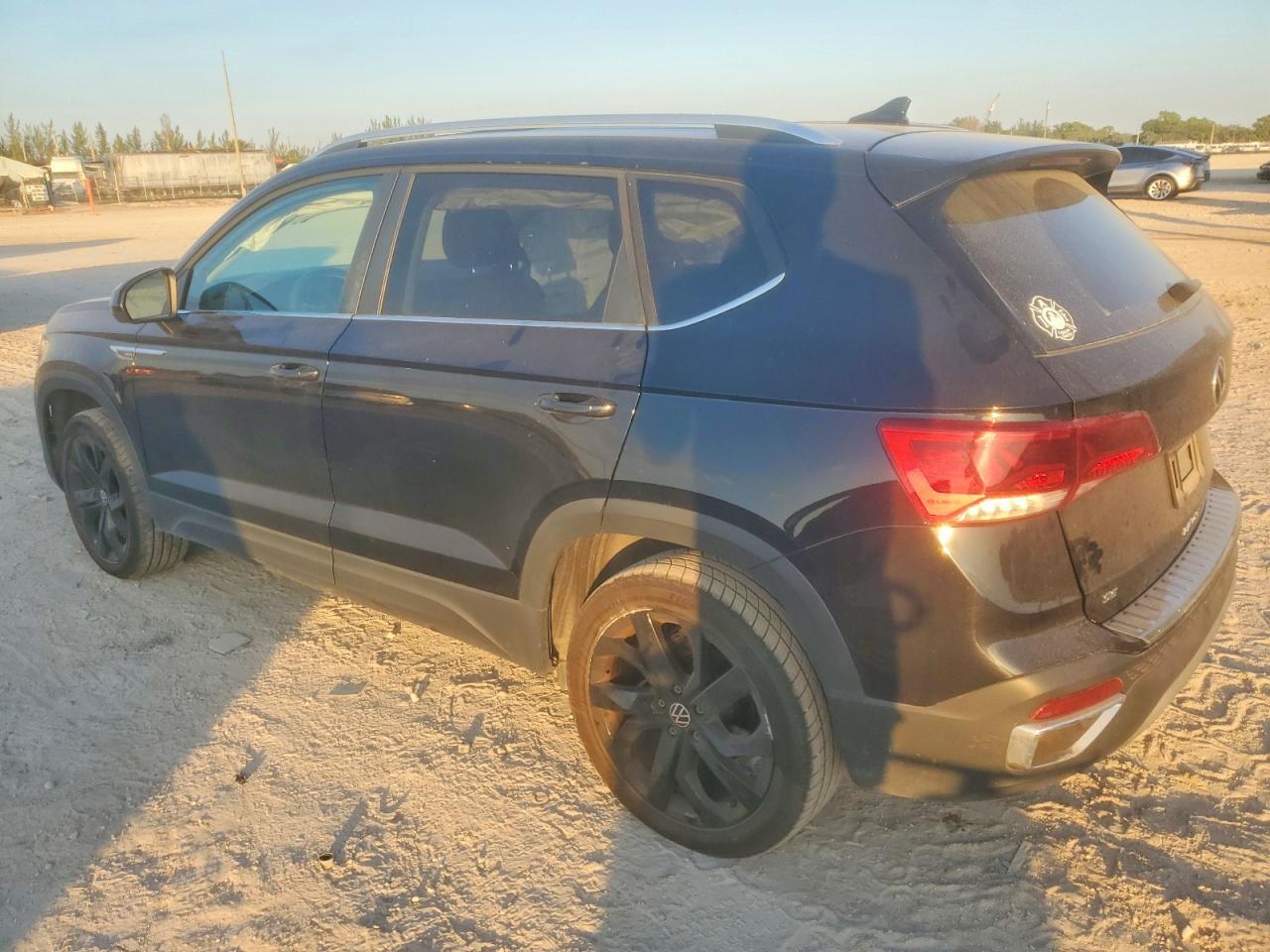 2022 Volkswagen Taos Se Iq Drive - Фото 2