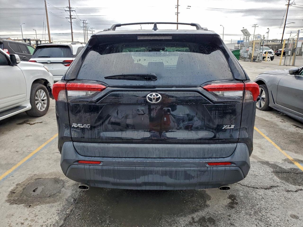 2020 Toyota Rav4 Xle - Image 6