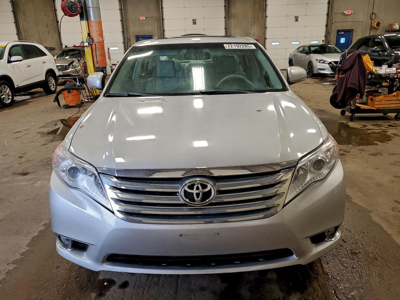 2012 Toyota Avalon Base - Image 5