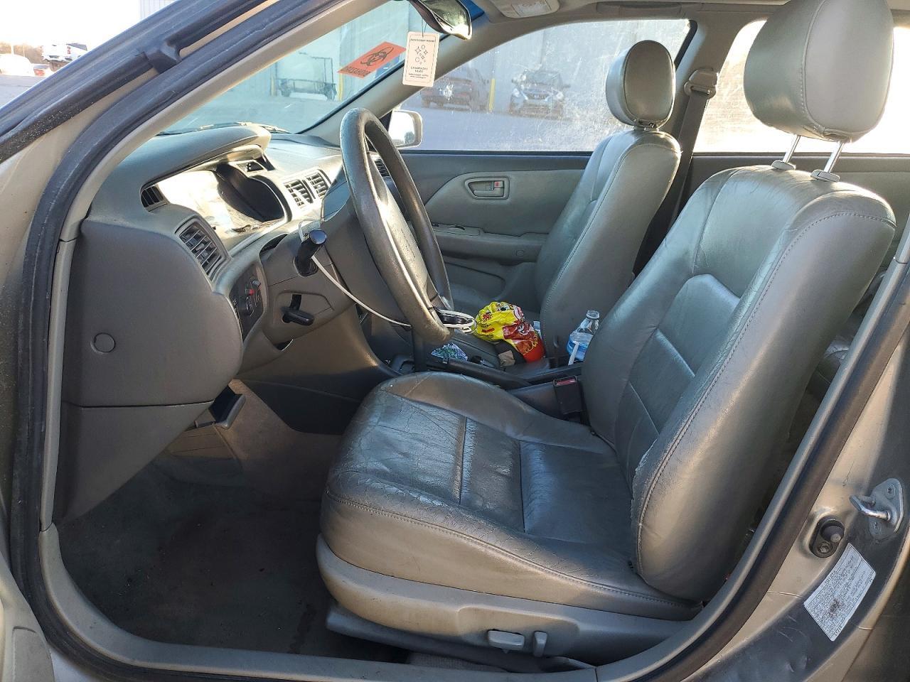 1999 Toyota Camry Le - Image 7