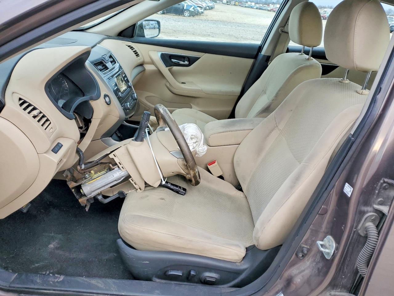 2015 Nissan Altima - Image 7