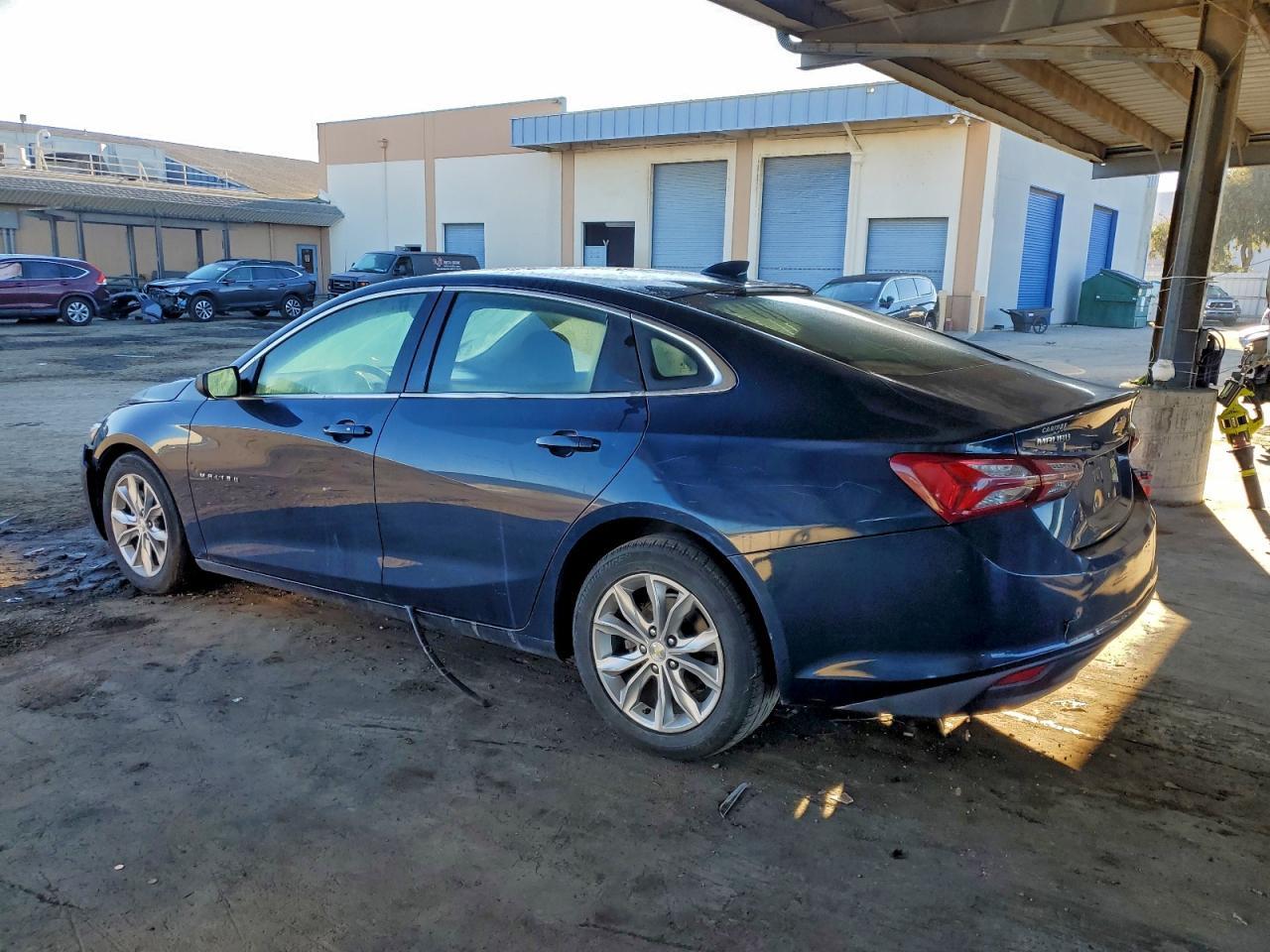 2020 Chevrolet Malibu Lt - Фото 2