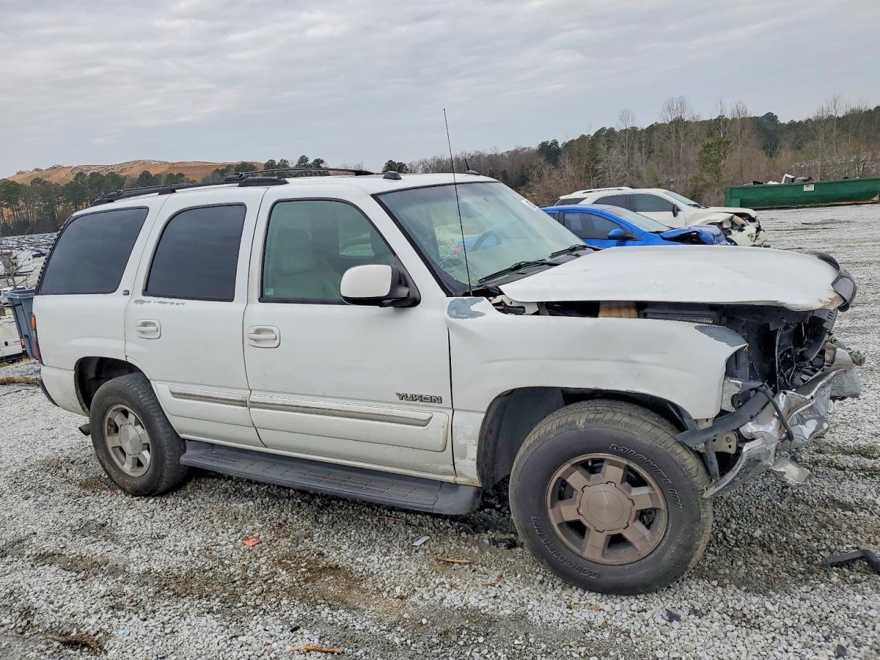 2005 GMC Yukon - Image 4