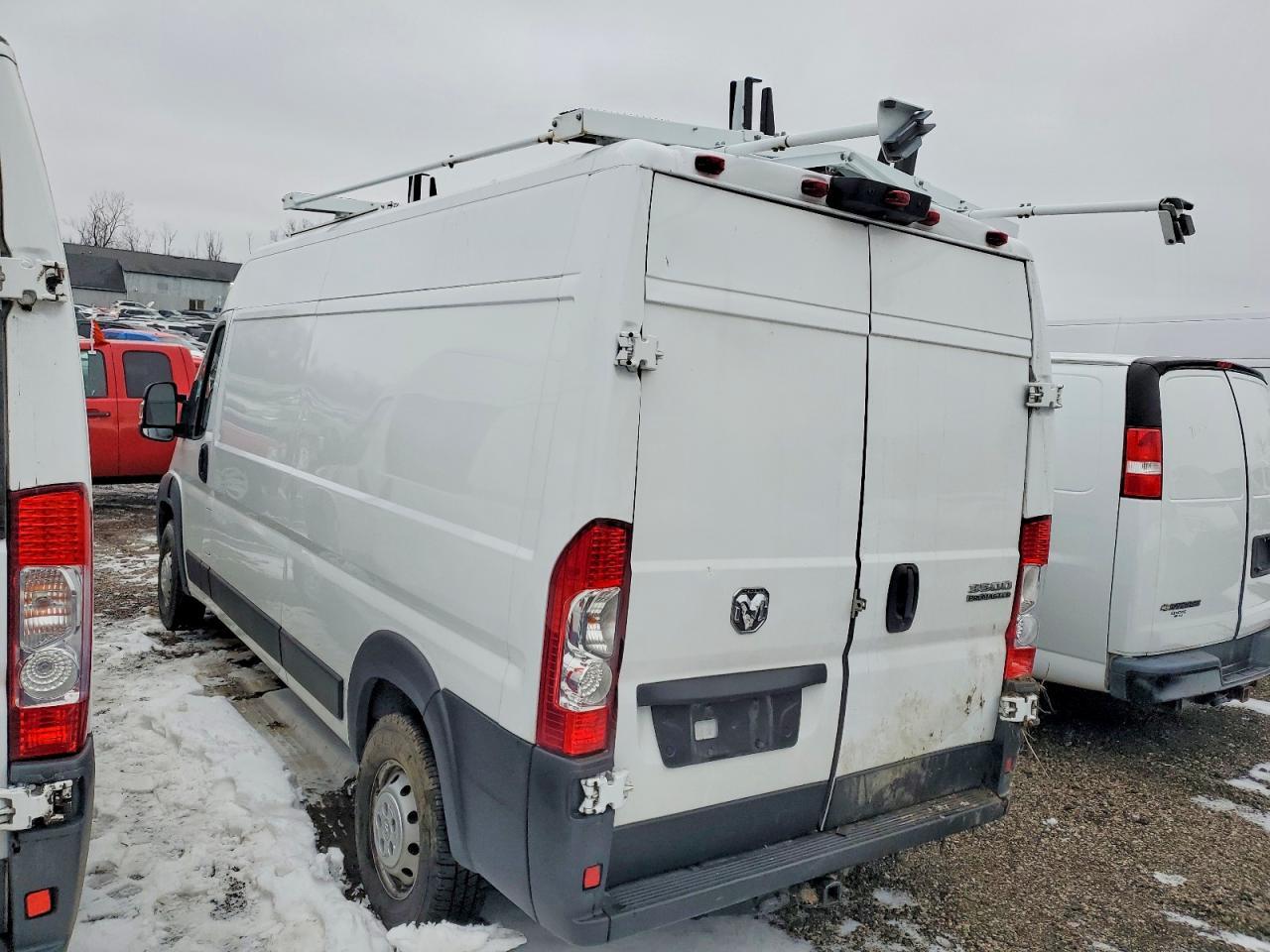 2023 Ram Promaster 3500 Utility / Service Van - Фото 2